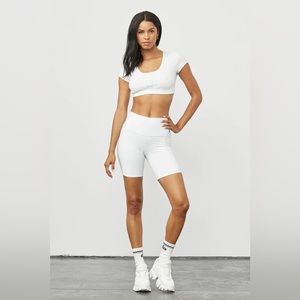 Brand New Never Worn Alo Top!!!